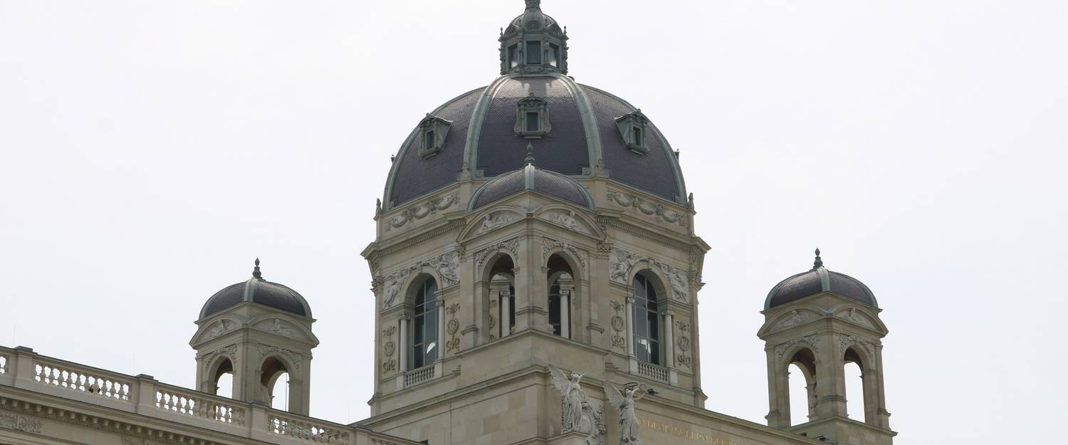 Exterior view of an Ontario courthouse symbolising civic duty